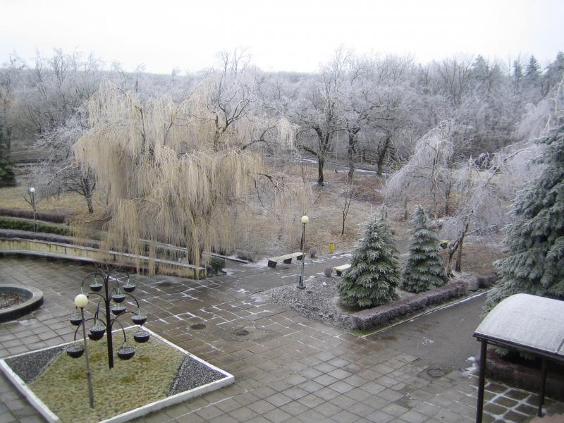 Пятигорск. Санаторий Машук. Вид из окна номера. Март 2008.