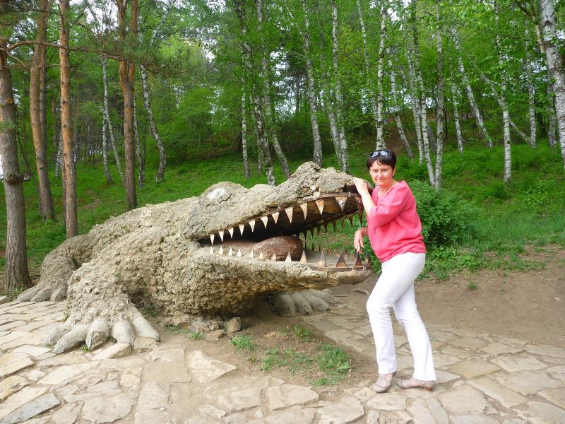 кисловодский крокодил как всегда радостно выполз мне на встречу из леса, май 2013 года