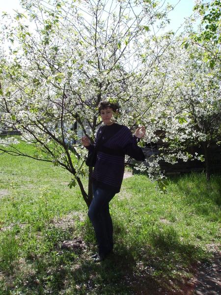 Самый лучший день отдыха в Украине. Наконец-то тепло, весна, и всё цветёт (09 мая 2011 года)