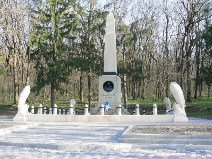 памятник-обелиск