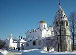 Покровский собор (1510-1514) и шатровая колокольня (1515г. - XVIIв.).